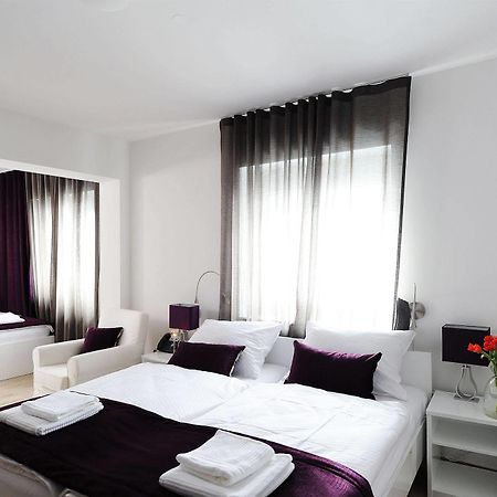 Garni Hotel Azur Ljubljana Buitenkant foto