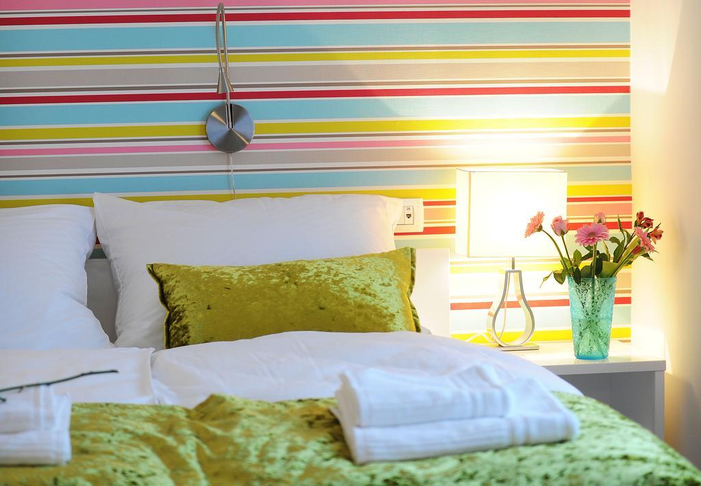 Garni Hotel Azur Ljubljana Buitenkant foto
